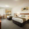 Отель Quality Suites Beaumont Kew, фото 3