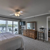 Отель Chic Lakefront Condo w/ Lake & State Park Views!, фото 26