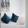 Отель NEW 2BD Pontact Flat in the Heart of Didcot, фото 2