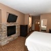 Отель Cobblestone Inn & Suites - Denison Majestic Hills, фото 3