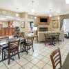 Отель Quality Inn Merchants Drive, фото 17