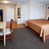 Отель Candlewood Suites Milwaukee Brown Deer, an IHG Hotel, фото 4