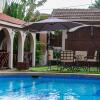 Отель Mahogany Lodge, Cantonments, фото 40