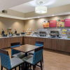 Отель Comfort Suites Hanes Mall, фото 36