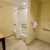 Отель Holiday Inn Express & Suites Orlando East - UCF Area, an IHG Hotel, фото 35