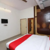 Отель OYO 24987 Zaina, фото 18