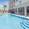 Отель Holiday Inn Express Hotel & Suites Fort Myers East - The Forum, an IHG Hotel, фото 19