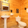 Отель Sweet Surrender - One Bedroom Cabin, фото 4