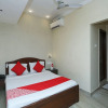 Отель OYO 10515 Hotel Vishnu Villas, фото 15