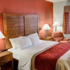 Отель Comfort Inn & Suites North Greenfield, фото 6