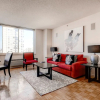 Отель Bluebird Suites near Newport Center, фото 5