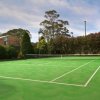 Отель 36 'Bay Parklands', 2 Gowrie Avenue - Close To The Water With Pool And Spa And Tennis Court, фото 2