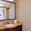 Отель Hampton Inn & Suites Plymouth, фото 8