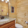 Отель Gatlinburg Escape, 5 Bedrooms, Hot Tub, Arcade, Game Room, Sleeps 16, фото 9