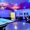 Отель Luxury Famlily Villa 6BR Pool SPA Game, фото 16