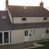 Отель Stunning new 4 bed Cottage Heart of Pembrokeshire в Симпсон Кросс