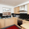 Отель Leeds Townhouse Apartments 7 Beds in 4 Bedrooms, фото 15