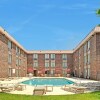 Отель Days Inn by Wyndham East Windsor/Hightstown в Хайтстауне