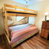 Отель Steel Driver River Cabin, фото 19
