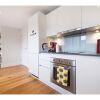 Отель Quiet, Convenient 1BR Flat for 4 in Greenwich, фото 3