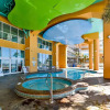 Отель Splash Beach Resort by Book That Condo, фото 17