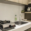 Отель Comfy Studio Apartment At M-Town Residence, фото 6