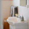 Отель Harbour View Huge 2 Bedroom Entire Residence., фото 7