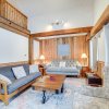 Отель Jones Mills Vacation Rental: Near Skiing & Hiking!, фото 15