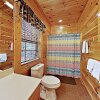 Отель Peaceful Serenity W Private Hot Tub And Game Room 4 Bedroom Cabin, фото 25