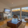 Отель Mountain & Lake Views, фото 11