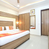 Отель OYO 10940 Hotel Waves, фото 3