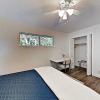 Отель New Listing! Travis Heights Haven Near Trendy Soco 2 Bedroom Condo, фото 6