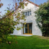 Отель Merlin House в Эпоне