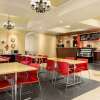 Отель Days Inn & Suites by Wyndham Niagara Falls Centre St. By the Falls, фото 12