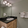 Отель South Shore Villas by Condo-World, фото 22