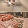 Отель Cordova Home w/ Pool Table, 17 Mi to Memphis Zoo!, фото 22