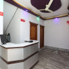 Отель OYO 15261 Unik Beach Hotel, фото 8