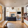 Отель Holly by Avantstay In the Heart of Breckenridge w/ Hot Tub, Game Room & Roof Top Patio, фото 2