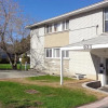 Отель Adib Apartments - 931 Pinecrest Rd, Unit C, фото 1