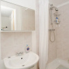 Отель Modern 5 Bedroom House In Battersea, фото 8