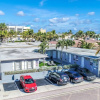 Отель Lovely 1 BR W Parking Space & Walk to the Beach 7, фото 18