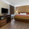 Отель Econo Lodge Inn & Suites Fairgrounds, фото 4