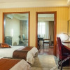 Отель Dongfang Laiyue Hotel, фото 2