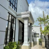 Отель Lovely 2-bedroom holiday home with free parking., фото 1