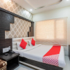 Отель OYO 12128 Hotel Sajan Palace, фото 10
