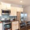 Отель Beach Comber 2 Bedroom Condo, фото 4