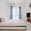 Отель Modern And Nice Studio At Sky House Alam Sutera Apartment, фото 5
