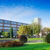 Отель Holiday Inn London-Gatwick Airport, an IHG Hotel, фото 1