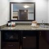 Отель Hampton Inn & Suites Bakersfield/Hwy 58, CA, фото 26