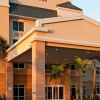 Отель Fairfield Inn & Suites by Marriott Naples в Нэйплзе